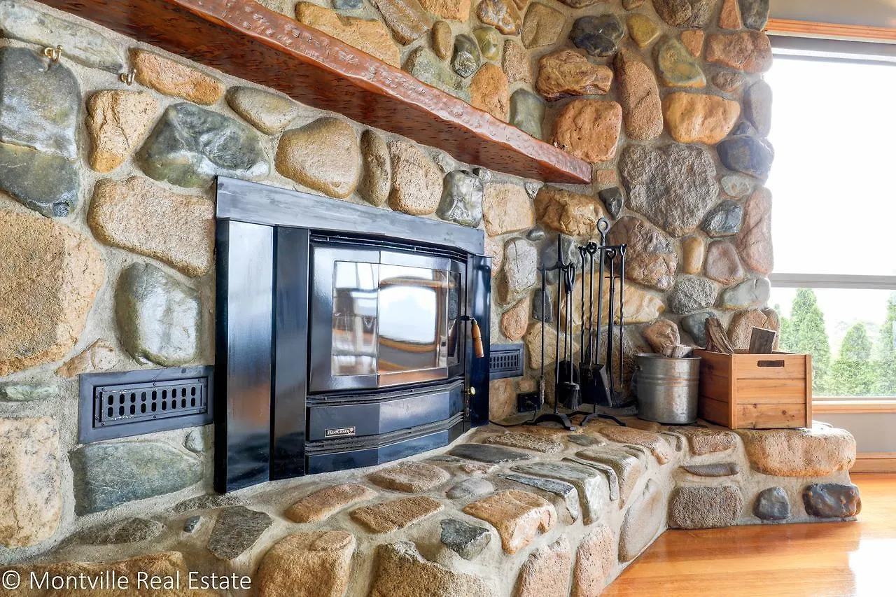 Magnolia Villa Maleny Holiday home